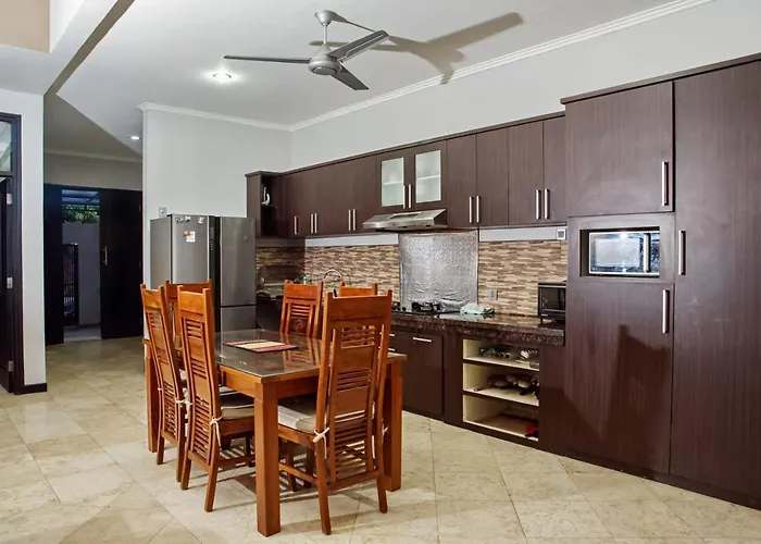 4 Bedroom Regency B10 Villa Kuta (Bali)