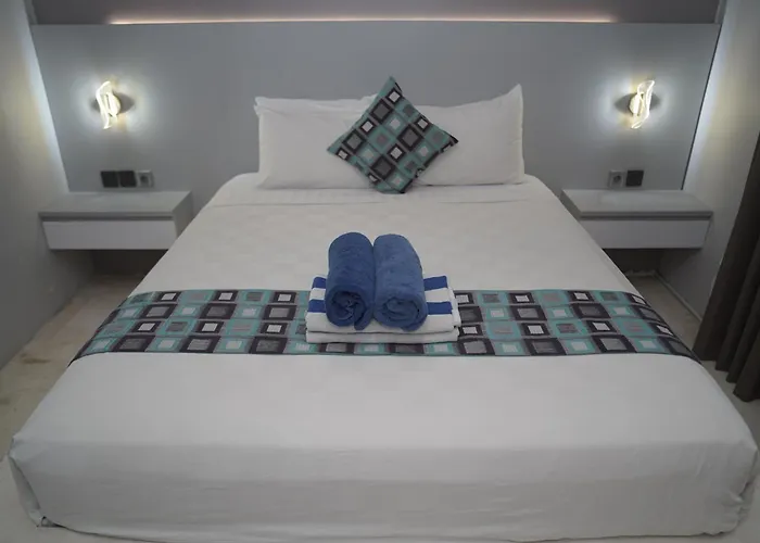 4 Bedroom Regency B10 *