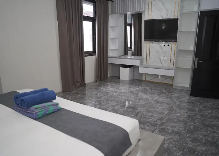 4 Bedroom Regency B10 Villa